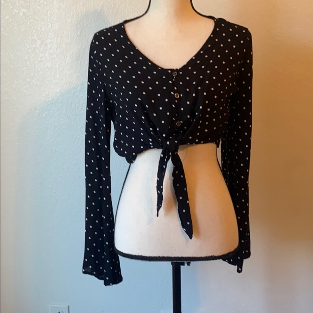 Black polka dot bell sleeve crop top